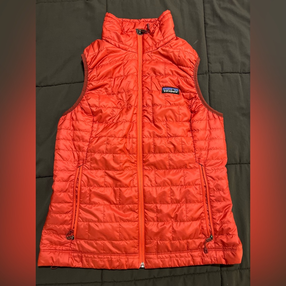 COPY - 🏔️EUC woman’s Patagonia nano puff vest size M